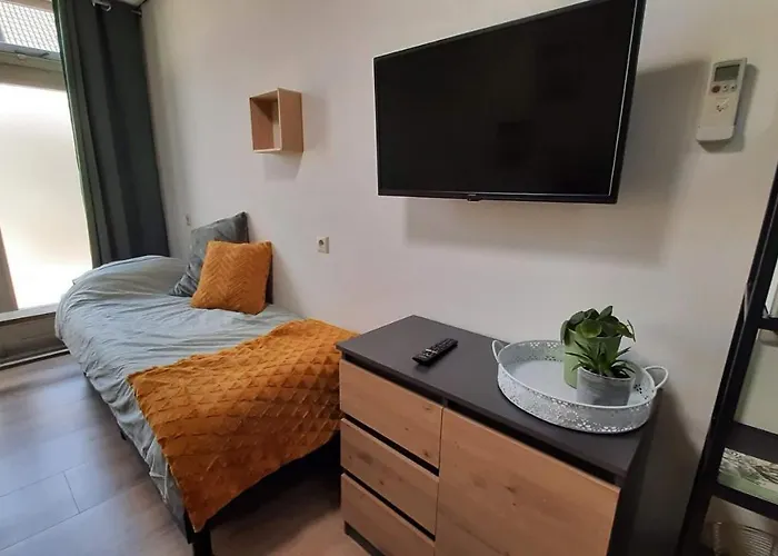 Nummer 1 Konukevi Sommelsdijk